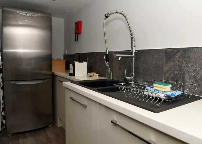 Garden Mews - 2 Double Bedrooms - Apartamento Harrogate