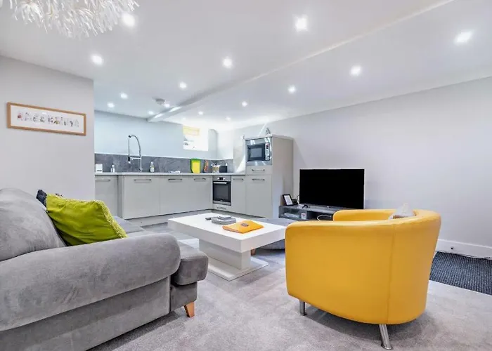 Garden Mews - 2 Double Bedrooms - * Harrogate